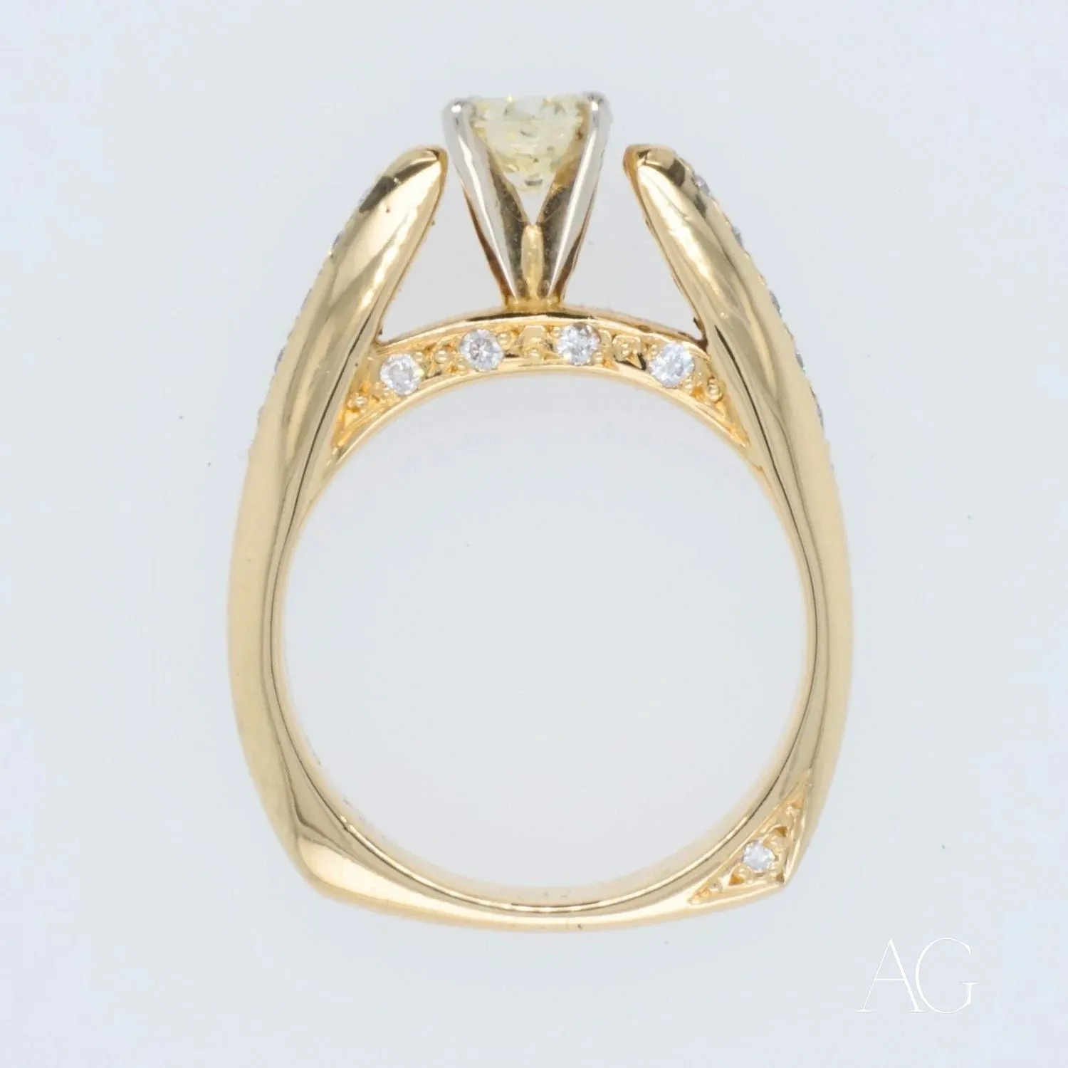 Eternal Love 18k Diamond Engagement Ring