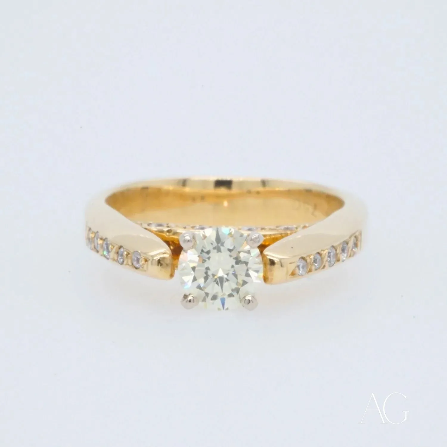 Eternal Love 18k Diamond Engagement Ring