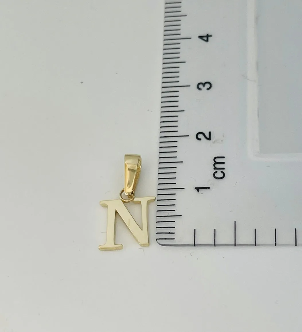 Initial pendant P352