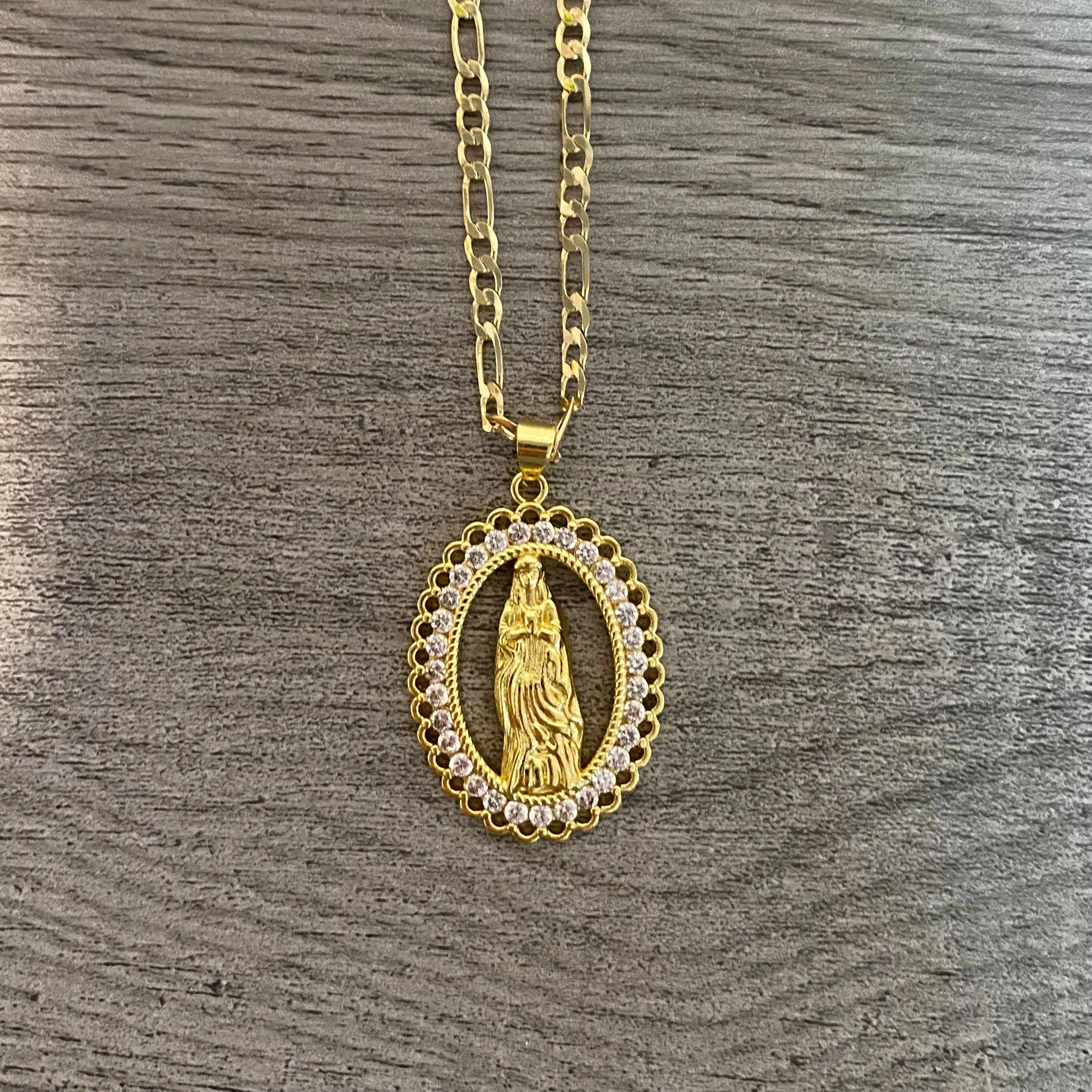Oval Virgencita Necklace 011