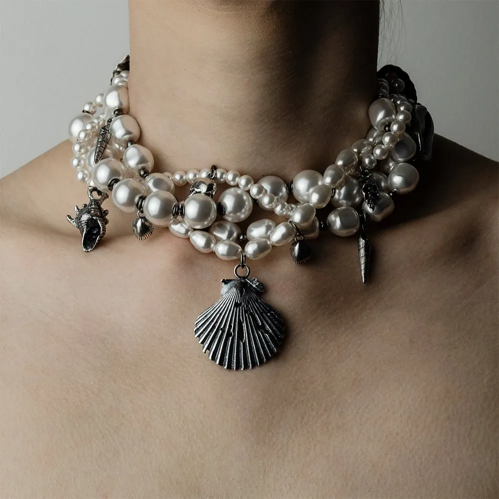 Siren necklace