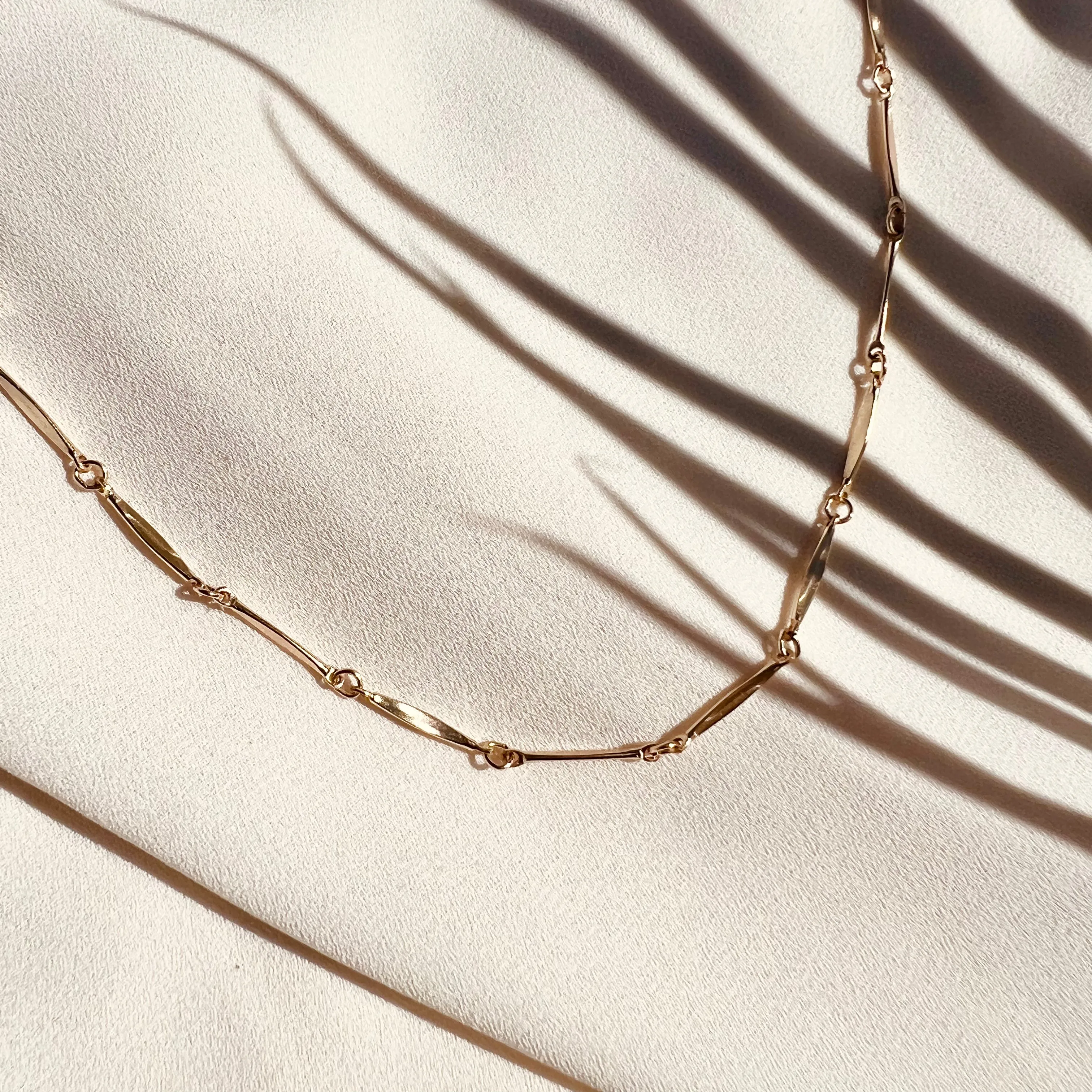 ZAHARA CHAIN NECKLACE